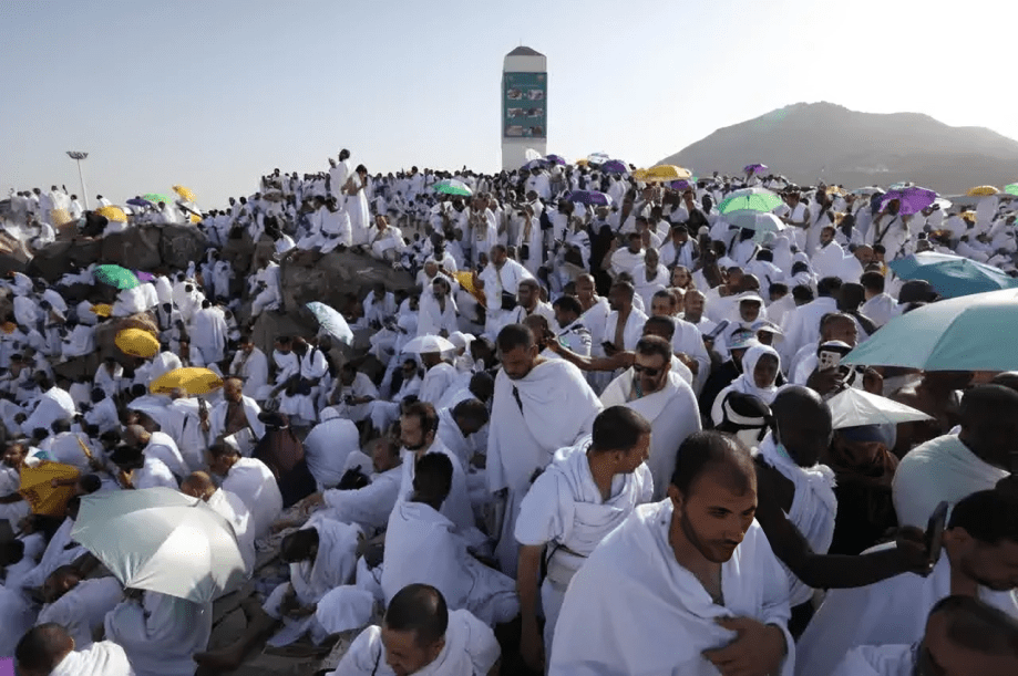 الحج والعمرة للمقيمين 2026