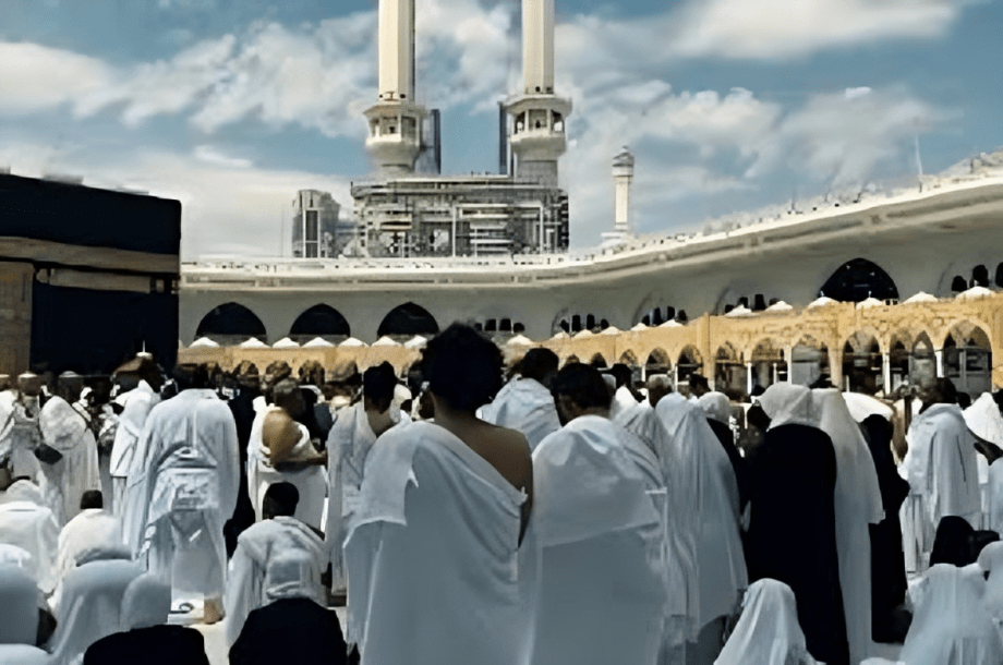 الحج والعمرة للمقيمين 2026