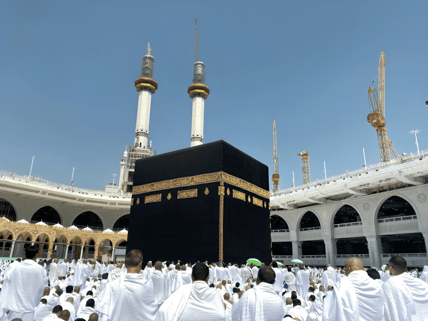 الحج والعمرة للمقيمين 2026
