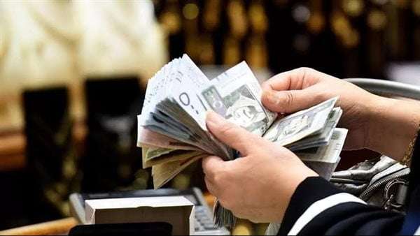 تغير سعر العملة وتأثيره على حياة المصريين